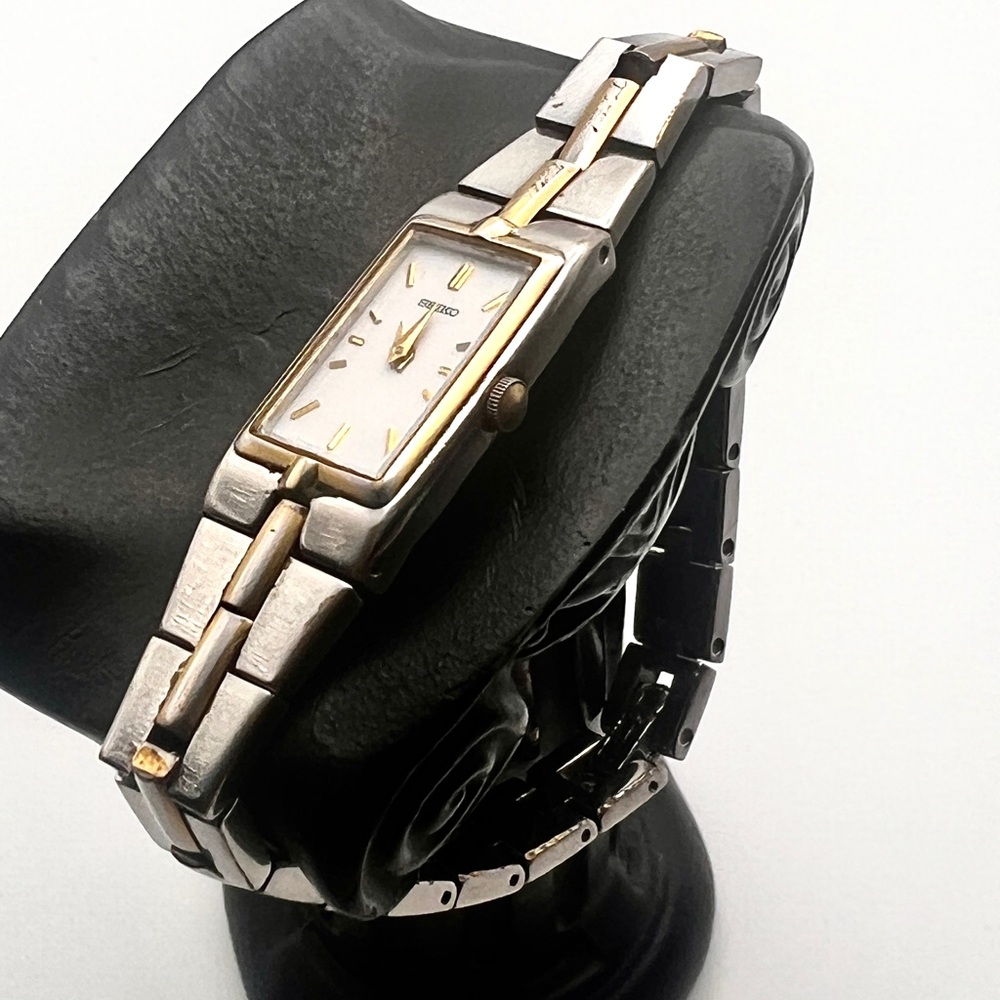 Vintage Seiko Two-Tone Skinny Rectangular Womens Watch New Battery - Picture 11 of 12